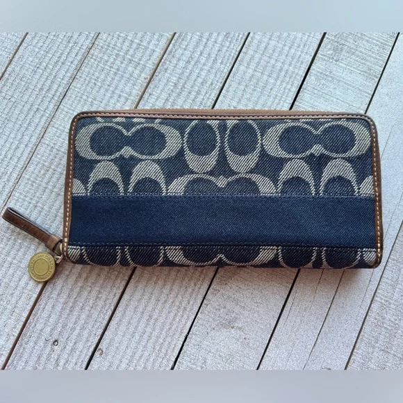 Coach Signature Striped Legacy Denim Accordion Zipper Wallet #40753 - Picture 2 of 14